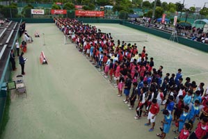 西日本大会開会式の様子(50チーム総勢約300名)