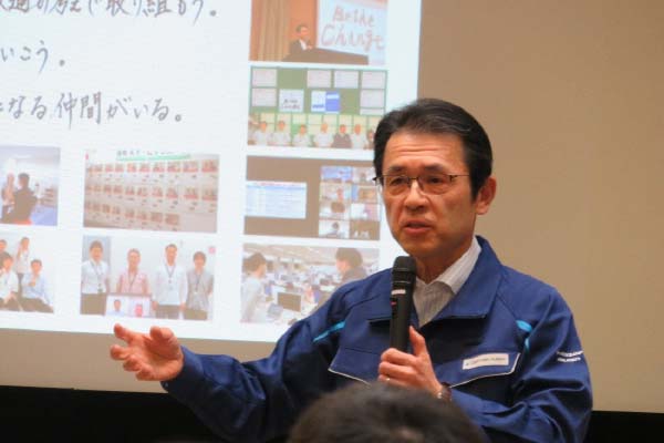 中計語る場で従業員へ自身の想いを語る山本社長